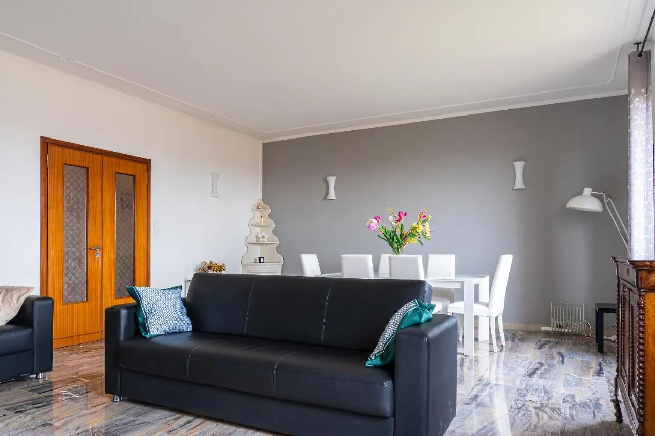Gold Attic Apartment Ferrara