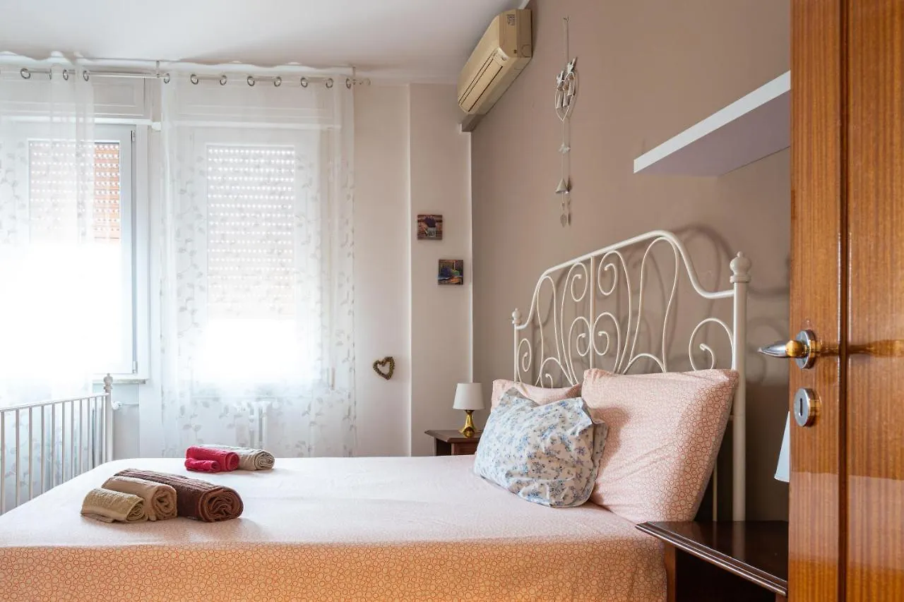 Gold Attic Apartment Ferrara