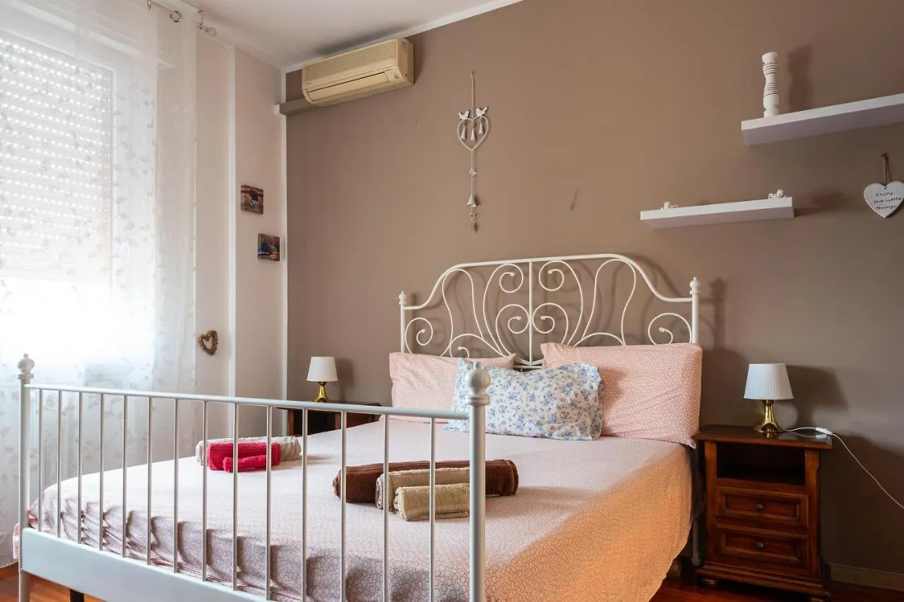 Gold Attic Apartment Ferrara