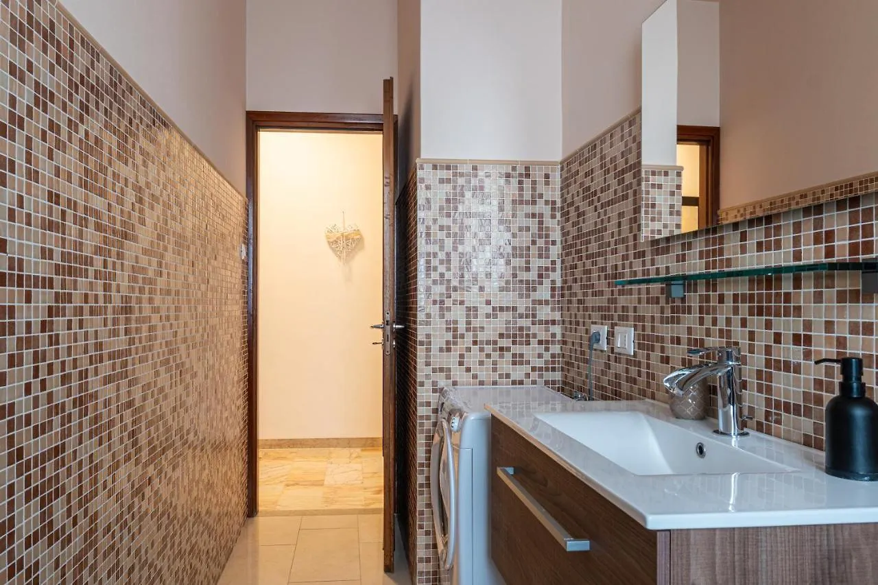 Gold Attic Apartment Ferrara Italy