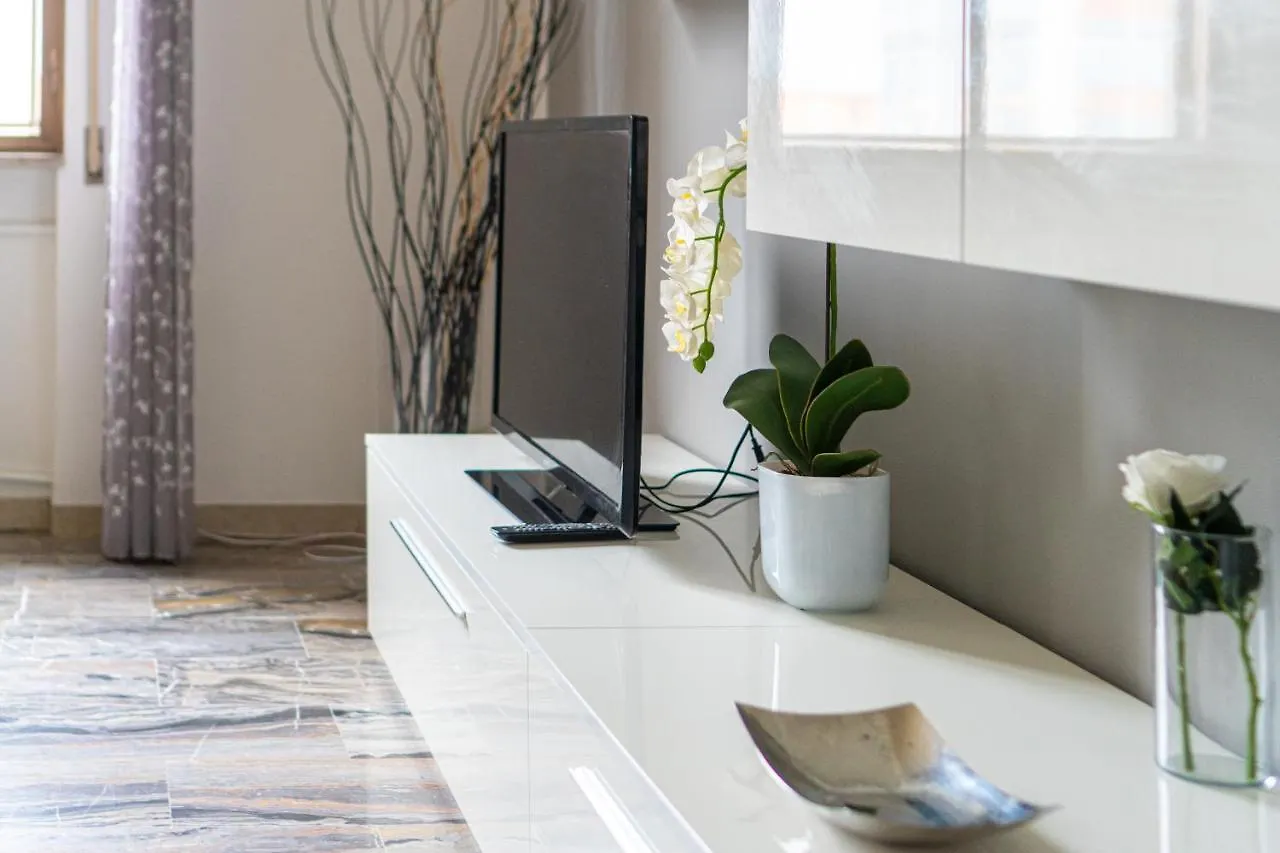 Gold Attic Apartment Ferrara